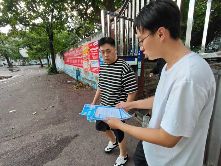 【信阳】8月17日郑齐、杨玉婷开展第7场“护骨现在做 健康为家国”公益活动